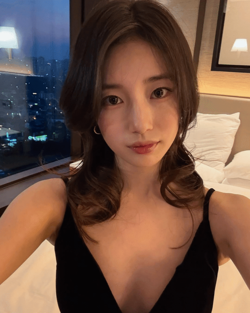 "واحدة من أجمل نساء العالم" يتأمل مستخدمو الإنترنت جمال سوزي الكلاسيكي