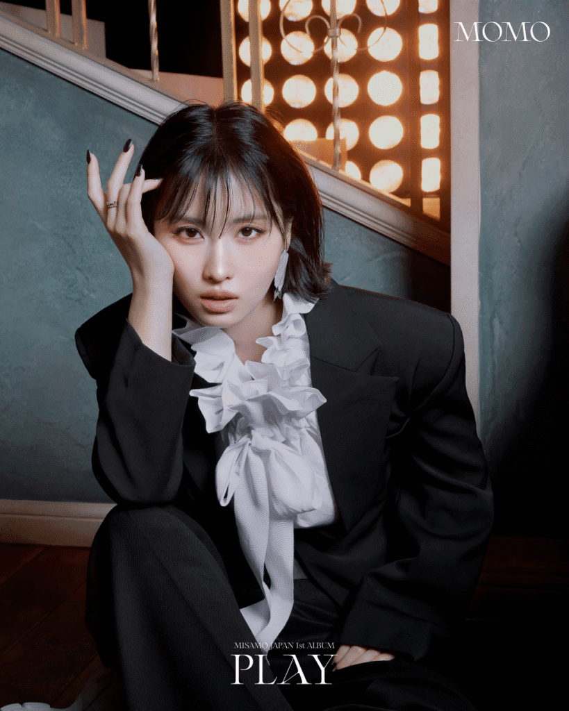 MISAMO يستعرضن صورهن المذهلة في صور تشويقية جديدة لألبومهن الكامل الأول "PLAY"