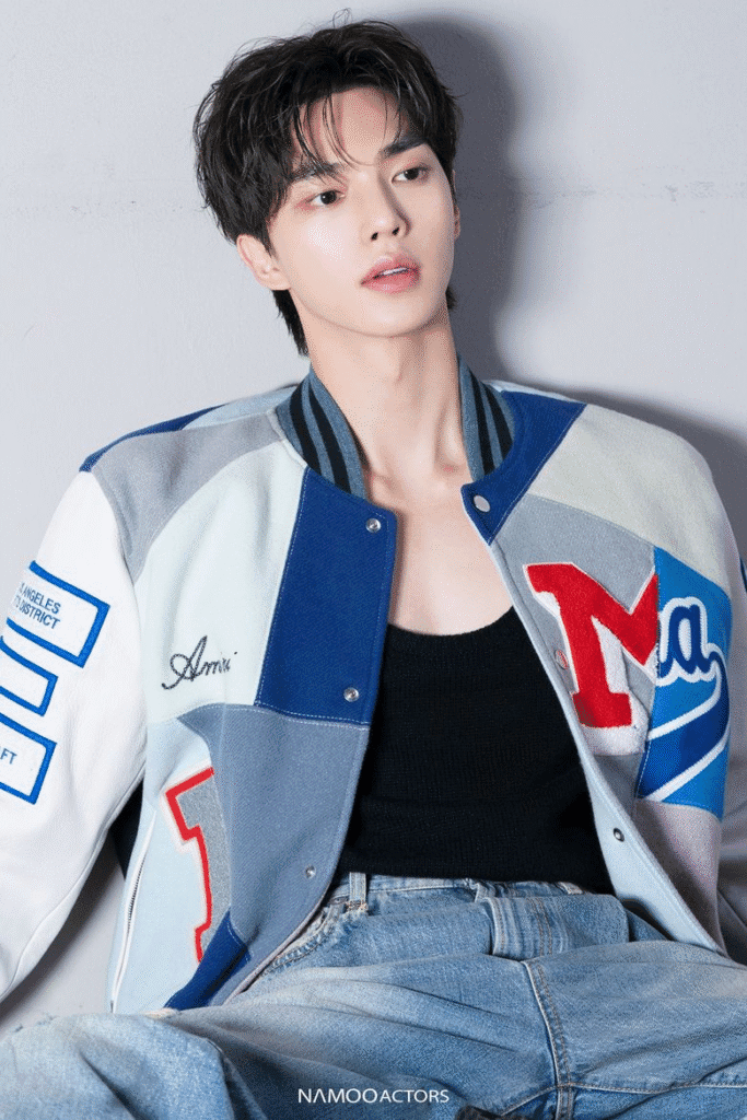 أجمل 10 ممثلين وآيدول كيبوب كوريين 2025 أجمل 10 ممثلين وآيدول كيبوب كوريين 2025