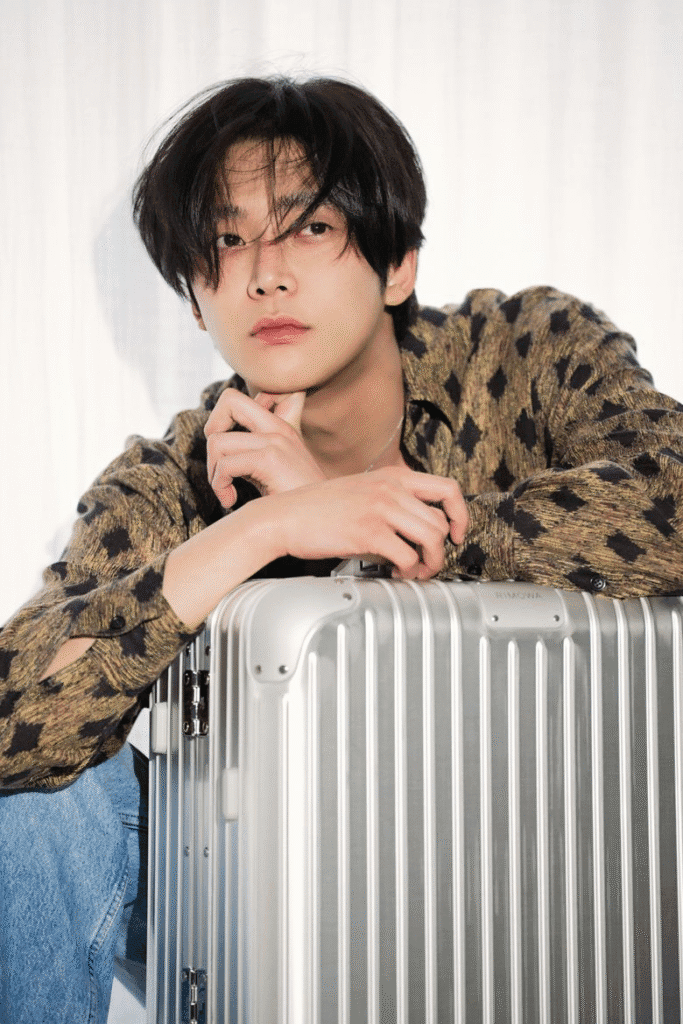 أجمل 10 ممثلين وآيدول كيبوب كوريين 2025 أجمل 10 ممثلين وآيدول كيبوب كوريين 2025