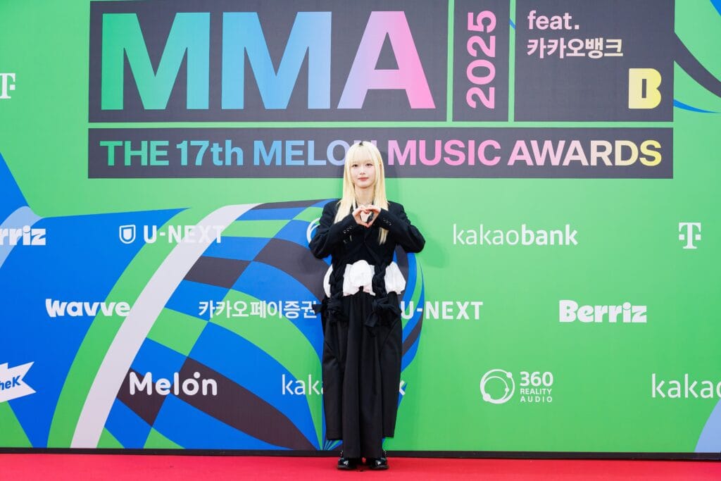 تألقت النجوم على السجادة الحمراء في حفل توزيع جوائز ميلون الموسيقية لعام 2025 تألقت النجوم على السجادة الحمراء في حفل توزيع جوائز ميلون الموسيقية لعام 2025