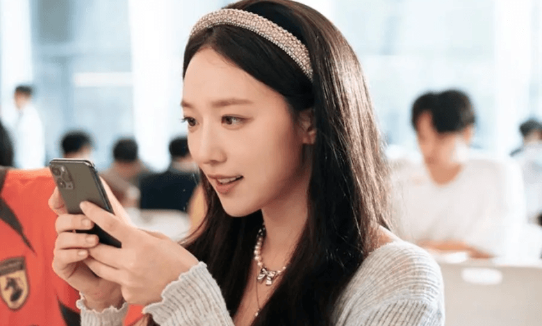 بيو يي جين يجذب انتباه الجميع في الحرم الجامعي في "سائق التاكسي 3 - Taxi Driver 3" بيو يي جين يجذب انتباه الجميع في الحرم الجامعي في "سائق التاكسي 3 - Taxi Driver 3"