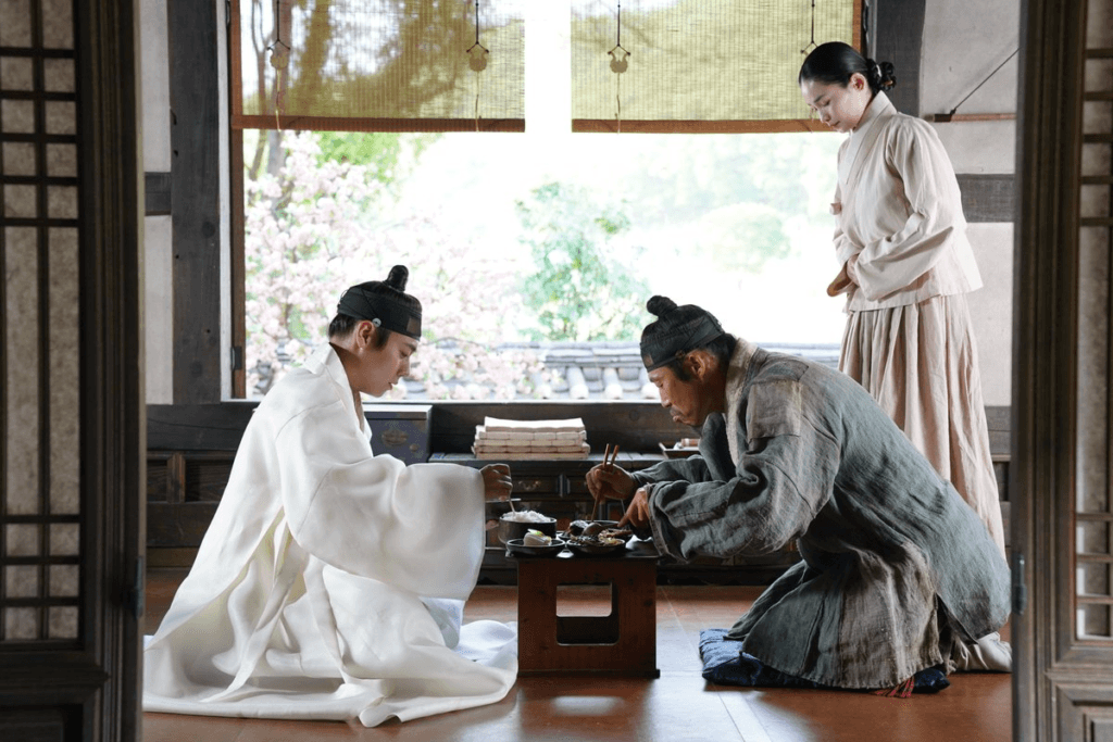 شاهد: يجد بارك جي هون حلاً جديدًا في قرية نائية بصفته ملكًا منفيًا في فيلم قادم شاهد: يجد بارك جي هون حلاً جديدًا في قرية نائية بصفته ملكًا منفيًا في فيلم قادم