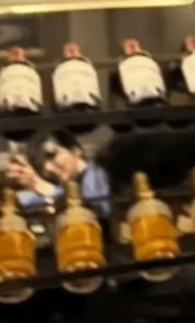 هل لاحظ المعجبون علاقة تيفاني وبيون يو هان منذ شهر مايو من هذا العام؟