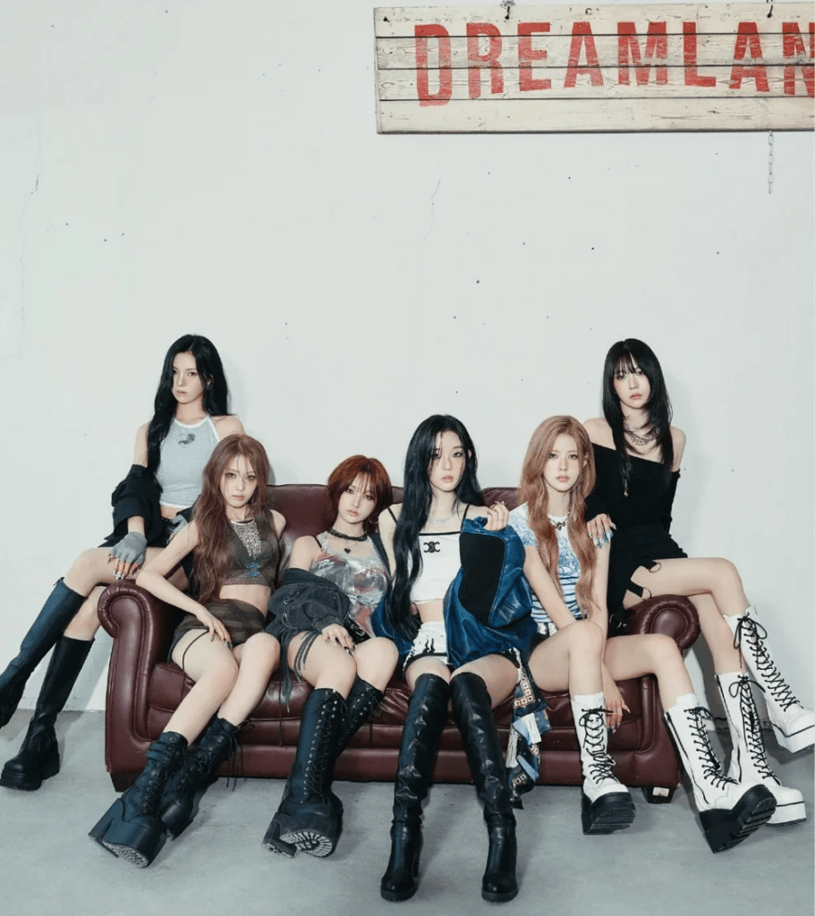 احتلت فرقة ifeye المركز الثالث في قائمة NME لأفضل أغاني الكيبوب لهذا العام، مما يثبت إمكاناتهم العالمية كفرقة صاعدة احتلت فرقة ifeye المركز الثالث في قائمة NME لأفضل أغاني الكيبوب لهذا العام، مما يثبت إمكاناتهم العالمية كفرقة صاعدة