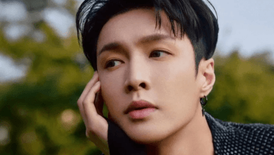 Lay من فرقة EXO خارج اجتماعات المعجبين اليوم