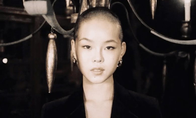 كوكونا من XG تعلن عن تحولها إلى ذكر غير ثنائي الجنس بعد خضوعها لجراحة في الجزء العلوي من جسدها كوكونا من XG تعلن عن تحولها إلى ذكر غير ثنائي الجنس بعد خضوعها لجراحة في الجزء العلوي من جسدها