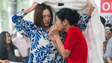 يتم إنقاذ آن إيون جين من قبل جونغ سو يونغ وسط أزمة في مسلسل "قبلة الديناميت - Dynamite Kiss"