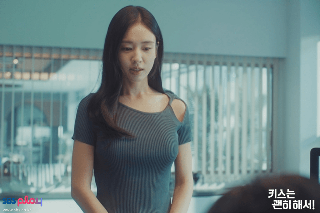 تقدم آن إيون جين استقالتها إلى جانغ كي يونغ في مسلسل "قبلة الديناميت - Dynamite Kiss"