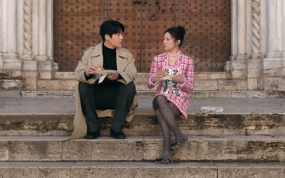 [الآراء] مسلسل نتفليكس الأصلي القادم "هل يمكن ترجمة هذا الحب؟" يثير الترقب بملصق تشويقي جديد ومقطع دعائي.