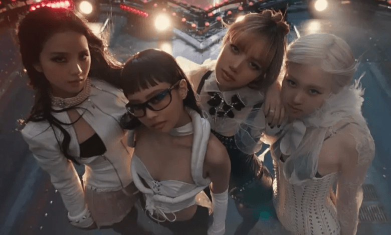 أغنية "JUMP" لفرقة BLACKPINK تصبح الفيديو الموسيقي الثالث عشر الذي يصل إلى 300 مليون مشاهدة أغنية "JUMP" لفرقة BLACKPINK تصبح الفيديو الموسيقي الثالث عشر الذي يصل إلى 300 مليون مشاهدة