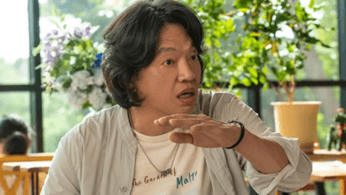 بارك جي هوان يكتشف سر كوون سانغ وو الذي لا يمكن ذكره في الفيلم الكوميدي الرومانسي الجديد "رجل القلب - HEARTMAN"