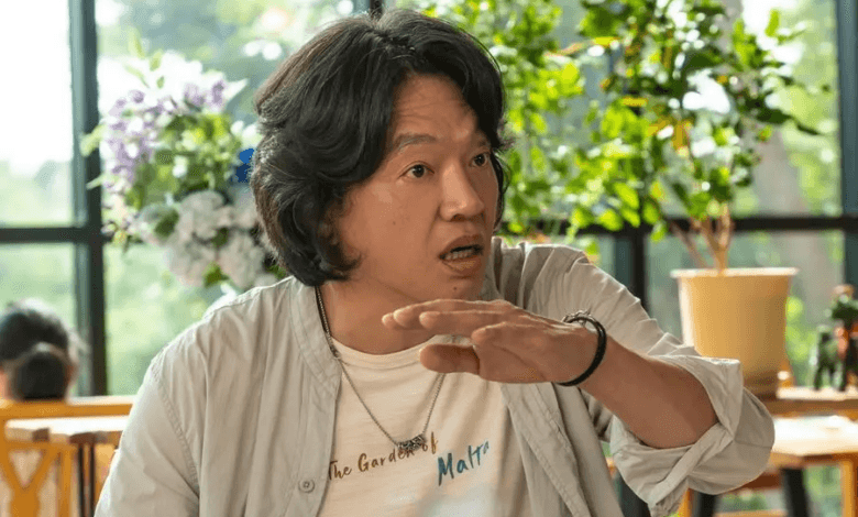 بارك جي هوان يكتشف سر كوون سانغ وو الذي لا يمكن ذكره في الفيلم الكوميدي الرومانسي الجديد "رجل القلب - HEARTMAN"