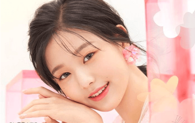 الآيدول الذين لديهم نقاط ساحرة على وجوههم