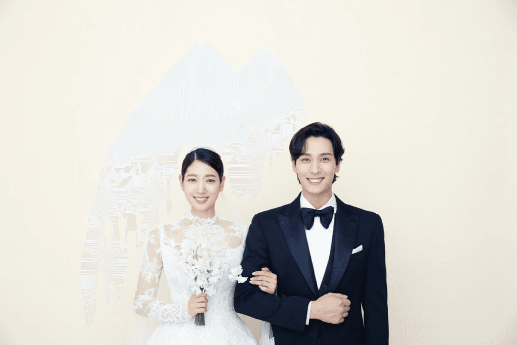 16 ثنائيًا من الممثلين المتزوجين الذين شاركوا في بطولة مسلسلات كورية