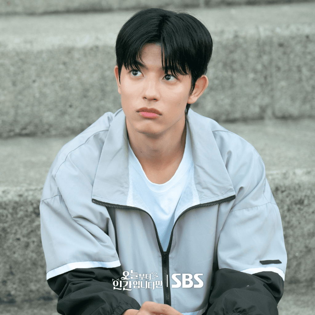 تستمر كيم هاي يون في الظهور مجددًا في حياة لومون بأجندة غامضة في "لا ذيل لإخباره - No Tail to Tell"