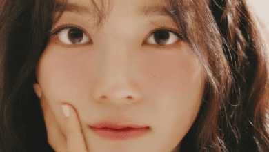 كيم سي جونغ تكشف عن تصميم جديد رائع للعصا الضوئية الرسمية