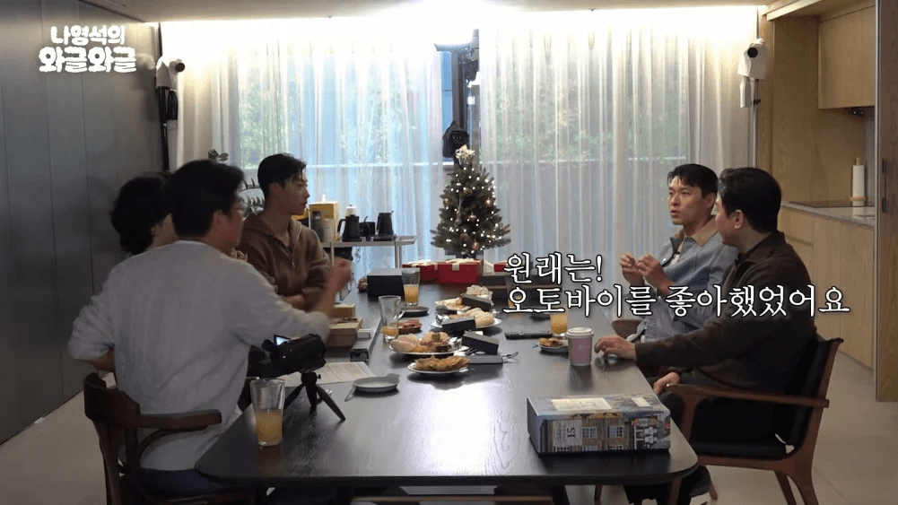 أشاد الممثلون بطفل هيون بين وسون يي جين ووصفوه بأنه "أجمل طفل على الإطلاق"