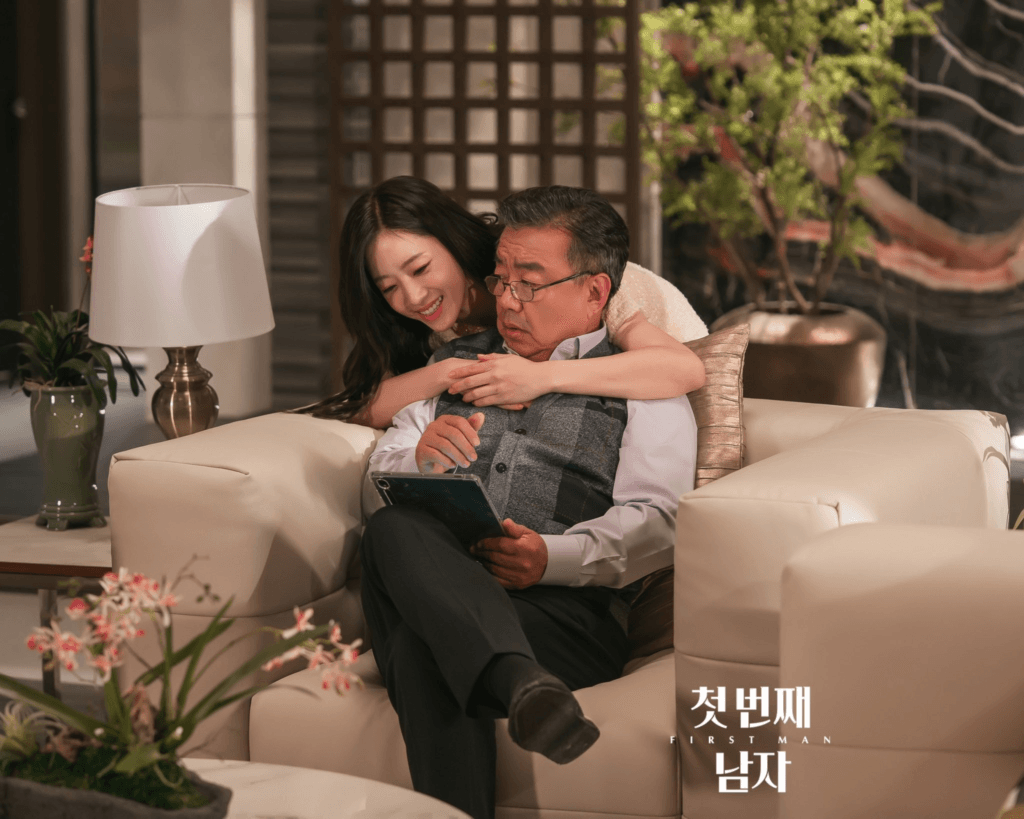 هام إيون جونغ تستعيد مكانتها لدى جدها في مسلسل "الرجل الأول - First Man" بفضل سحرها