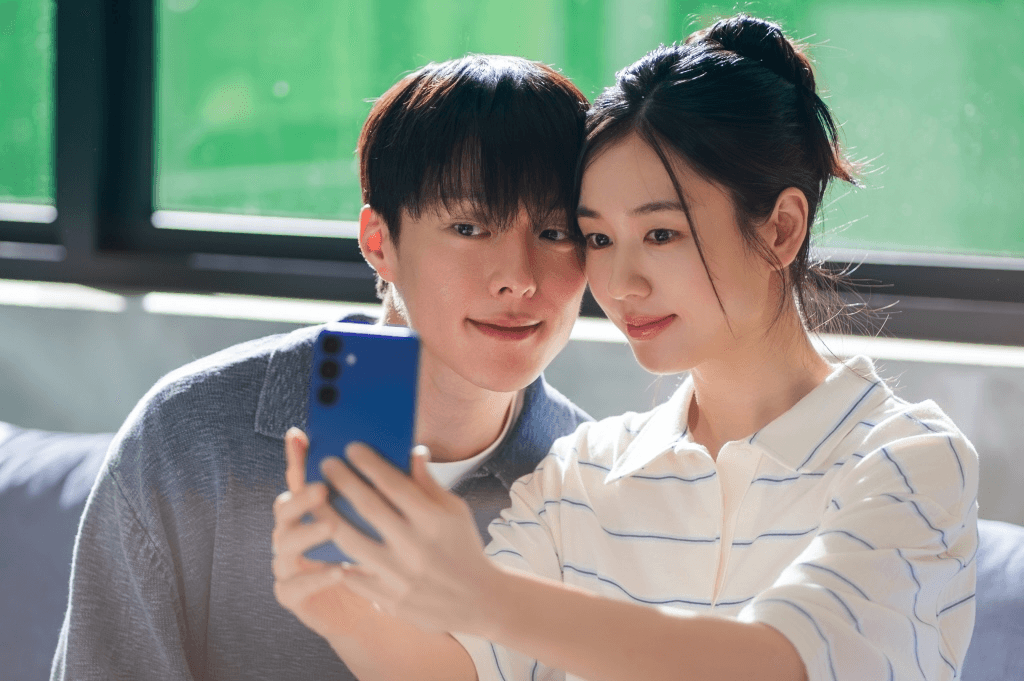 يشكر جانغ كي يونغ وآهن إيون جين المشاهدين حول العالم ويودعانهم مع انتهاء مسلسل "قبلة الديناميت - Dynamite Kiss"