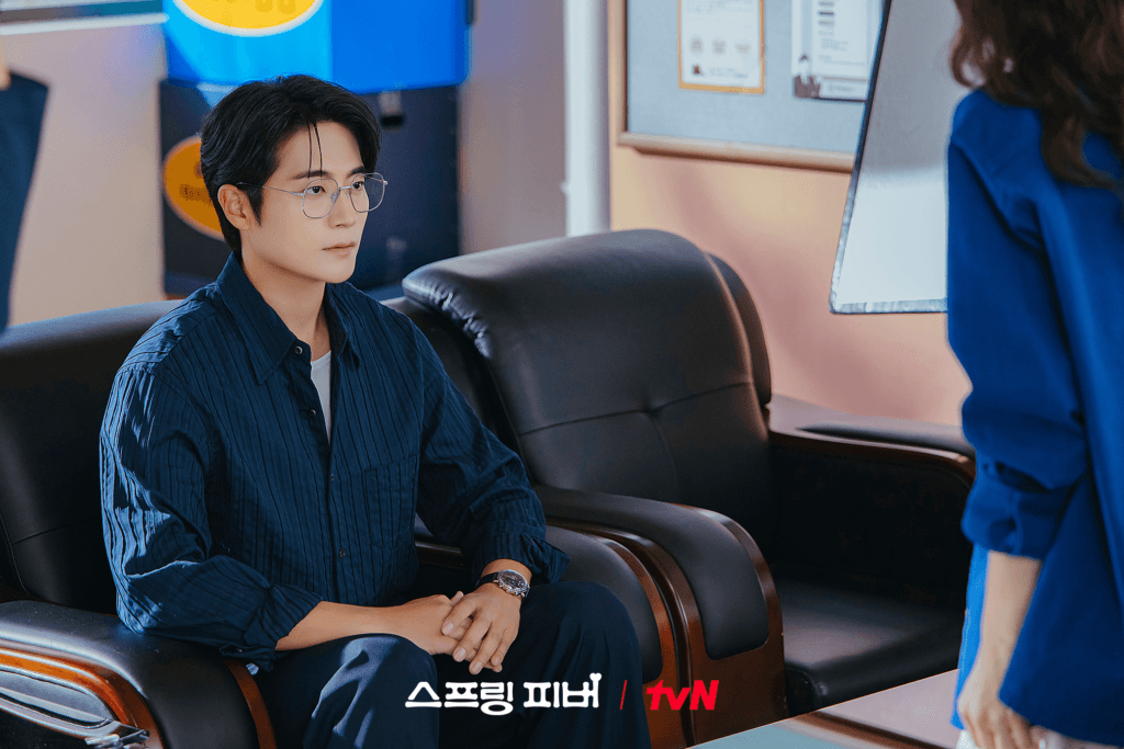 تشا سيو وون يتحدث عن "حمى الربيع" كونه أول مسلسل رومانسي كوميدي له، وعن أوجه التشابه بينه وبين شخصيته، والمزيد