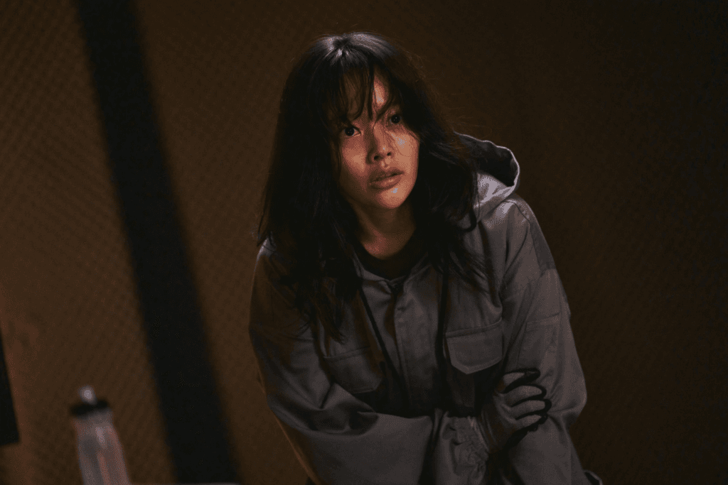 تبدأ خطة جونغ زي سو بالخروج عن السيطرة بعد أن تختطف أختها في مسلسل "الأخت - Sister" تبدأ خطة جونغ زي سو بالخروج عن السيطرة بعد أن تختطف أختها في مسلسل "الأخت - Sister"