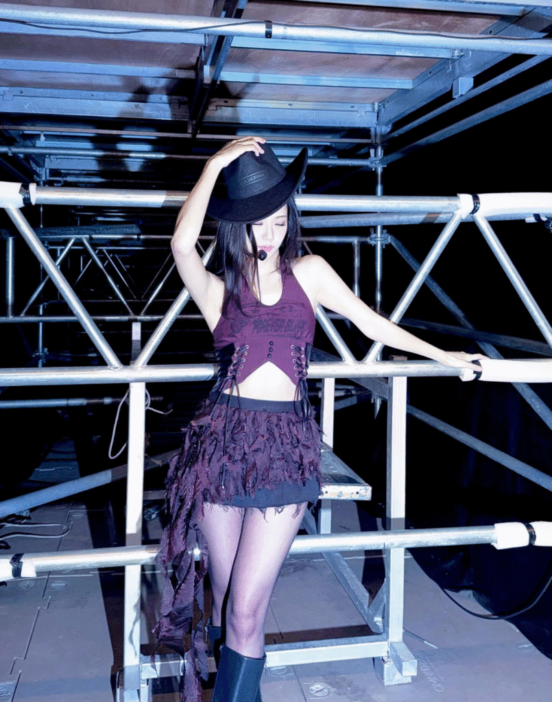 [الآراء] تحديث جيسو عضوة بلاك بينك على الانستغرام