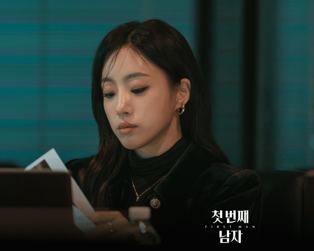 هام أون جونغ تتحول إلى أختين توأم تعيشان حياة مختلفة تمامًا في الدراما الجديدة "الرجل الأول - First Man"