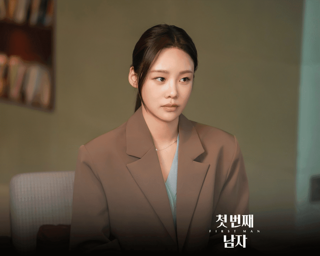 كيم مين سول تتحول إلى شريرة مدفوعة بالطموح في "الرجل الأول - First Man"