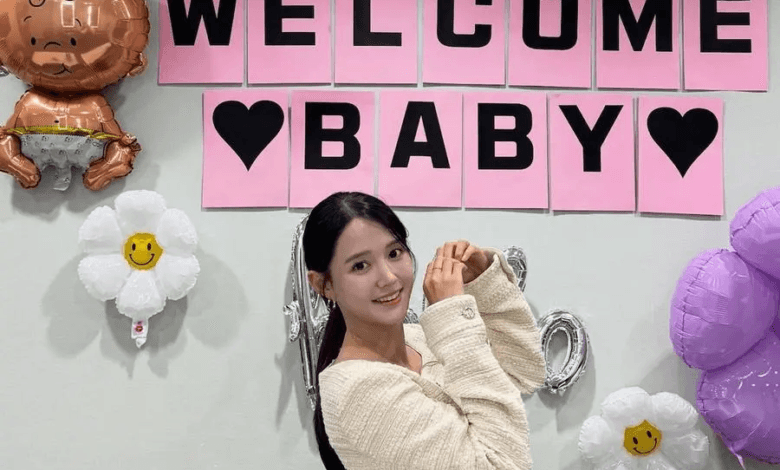 نام بو را تعلن عن حملها نام بو را تعلن عن حملها