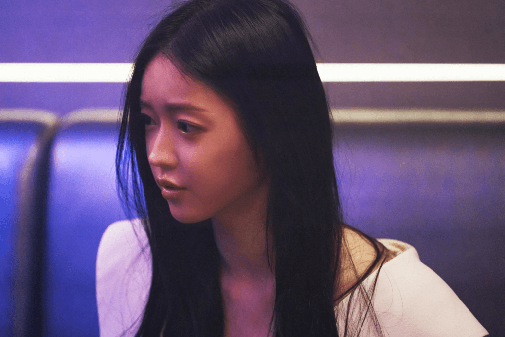 يوآ من فرقة OH MY GIRL ولي جاي غيون يُشعلان أجواء مسلسل "سرقة الأموال" في فيلمهما الجديد "المشروع واي - Project Y" يوآ من فرقة OH MY GIRL ولي جاي غيون يُشعلان أجواء مسلسل "سرقة الأموال" في فيلمهما الجديد "المشروع واي - Project Y"