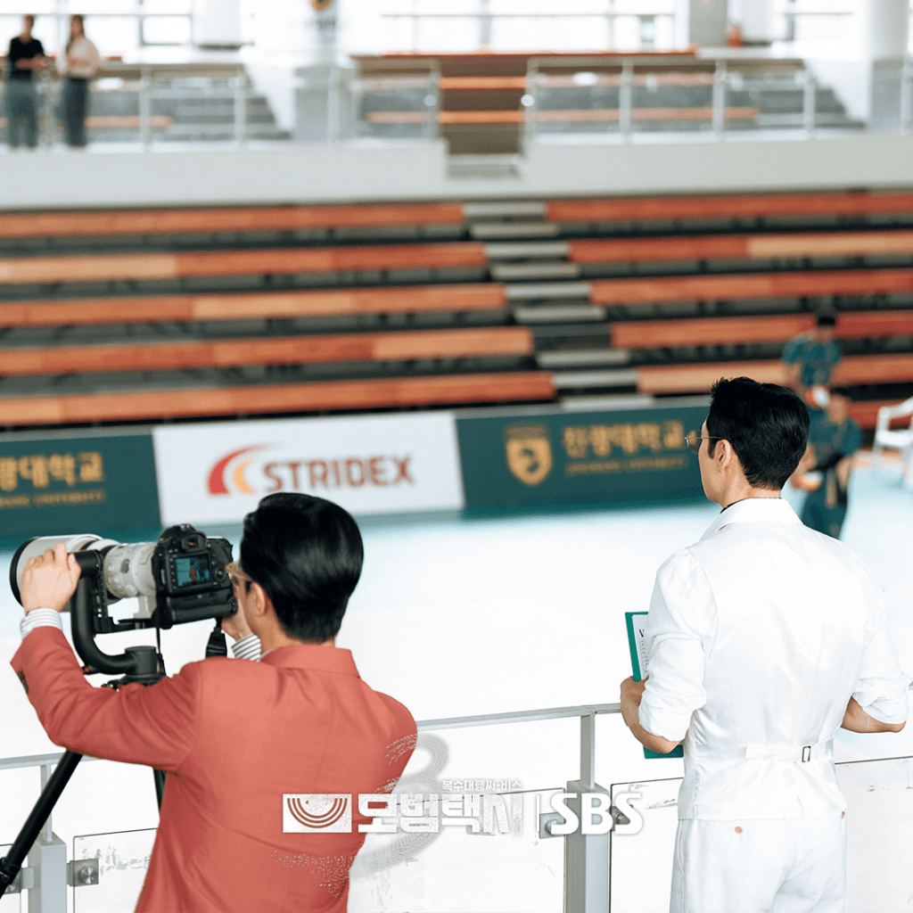 لي جي هون يتنكر في زي وكيل رياضي إيطالي أنيق في دراما "سائق التاكسي 3 - Taxi Driver 3"