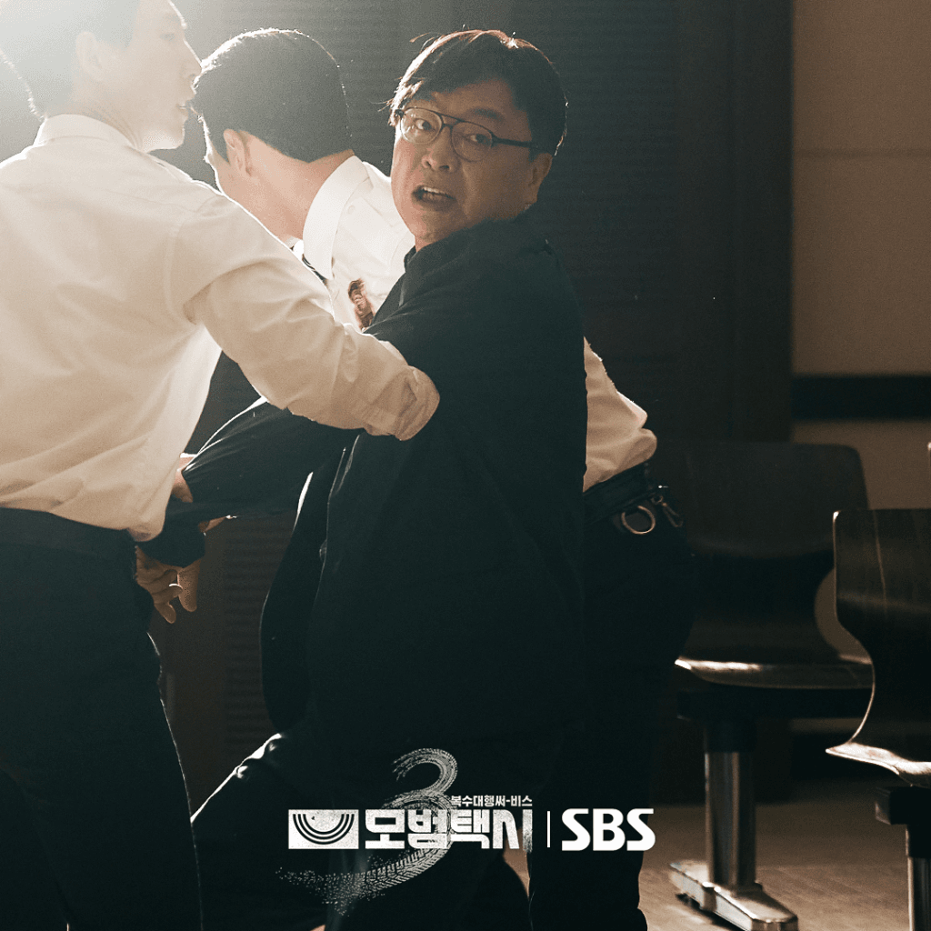 لحظتان عاطفيتان ولحظتان خطيرتان من الحلقات 5 إلى 6 من "سائق التاكسي 3 - Taxi Driver 3"