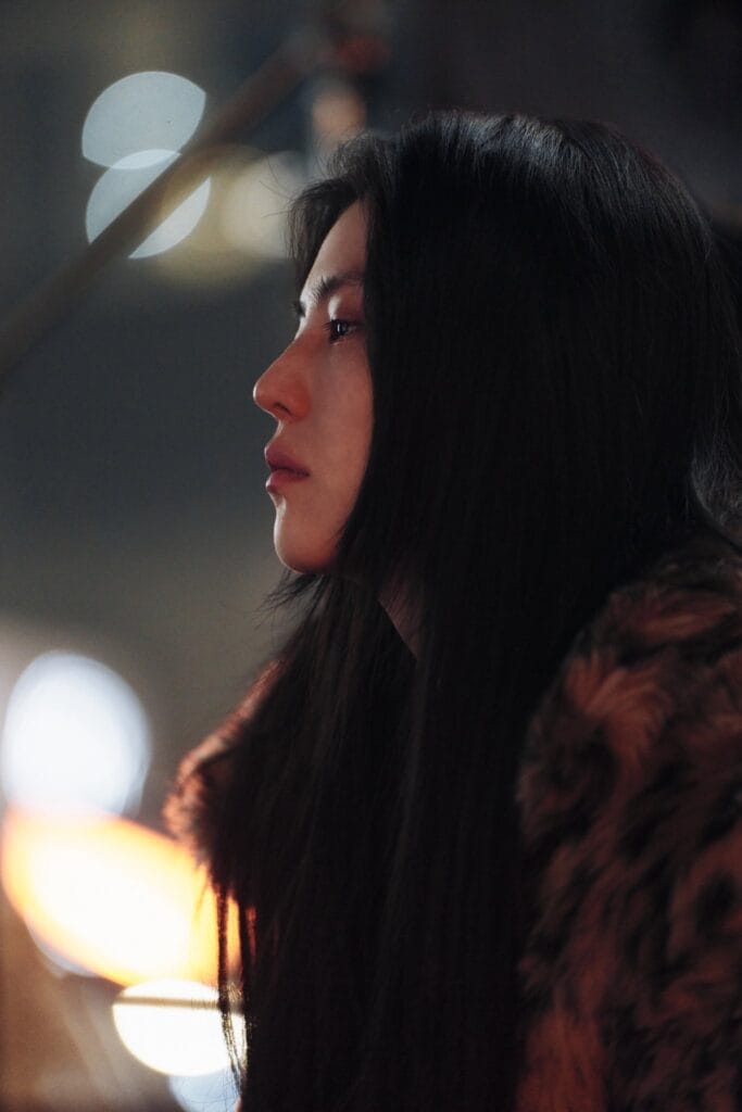 هان سو هي، وجيون جونغ سيو، وكيم سونغ تشول، ويوا، وغيرهم يخوضون مغامرة محفوفة بالمخاطر بحثاً عن المال في فيلم "مشروع واي - Project Y"