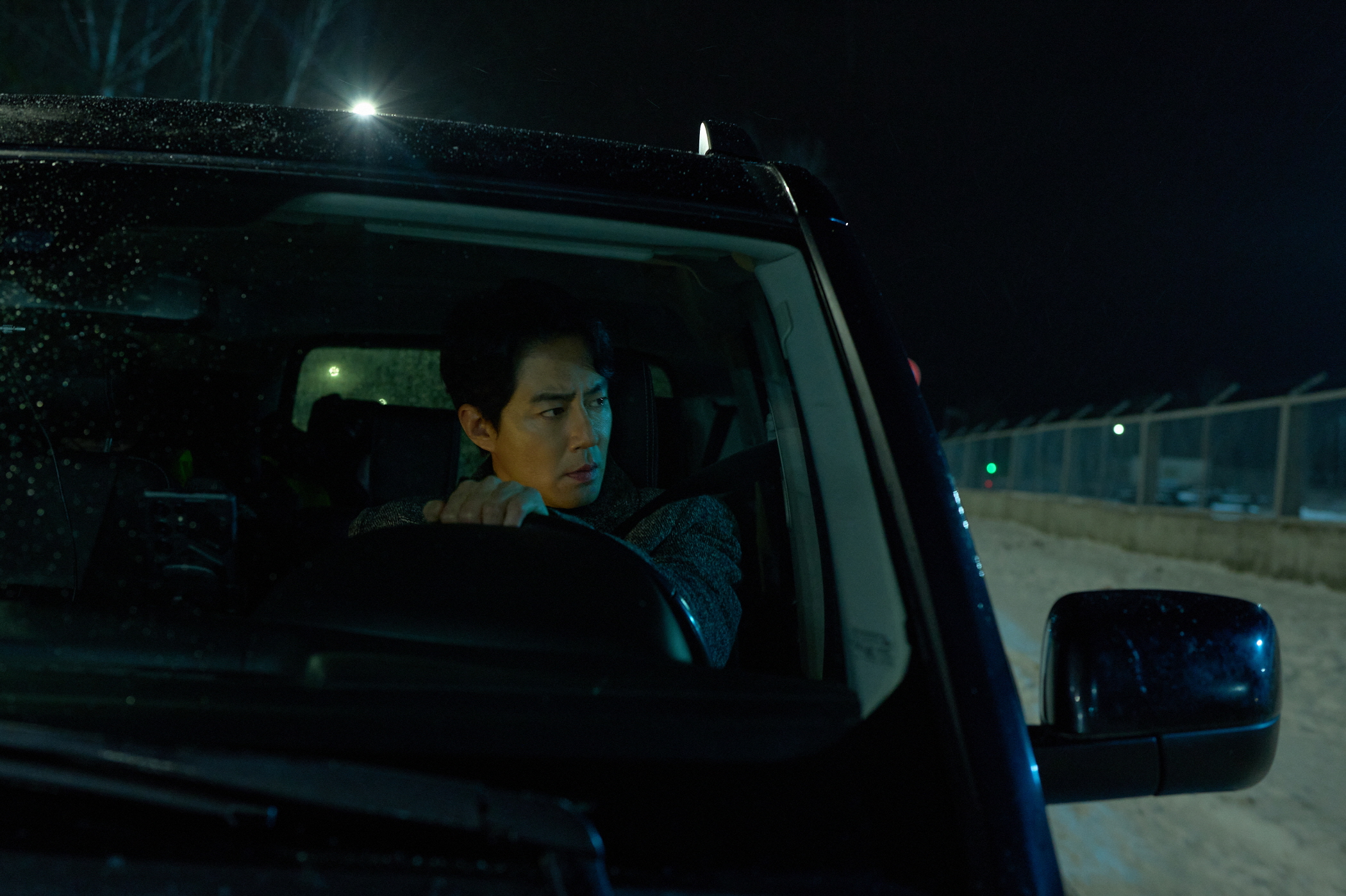 يصطدم كل من زو إن سونغ و بارك جونغ مين و شين ساي كيونغ وغيرهم بسبب مهام متضاربة في الفيلم الجديد "ذكاء بشري - HUMINT"