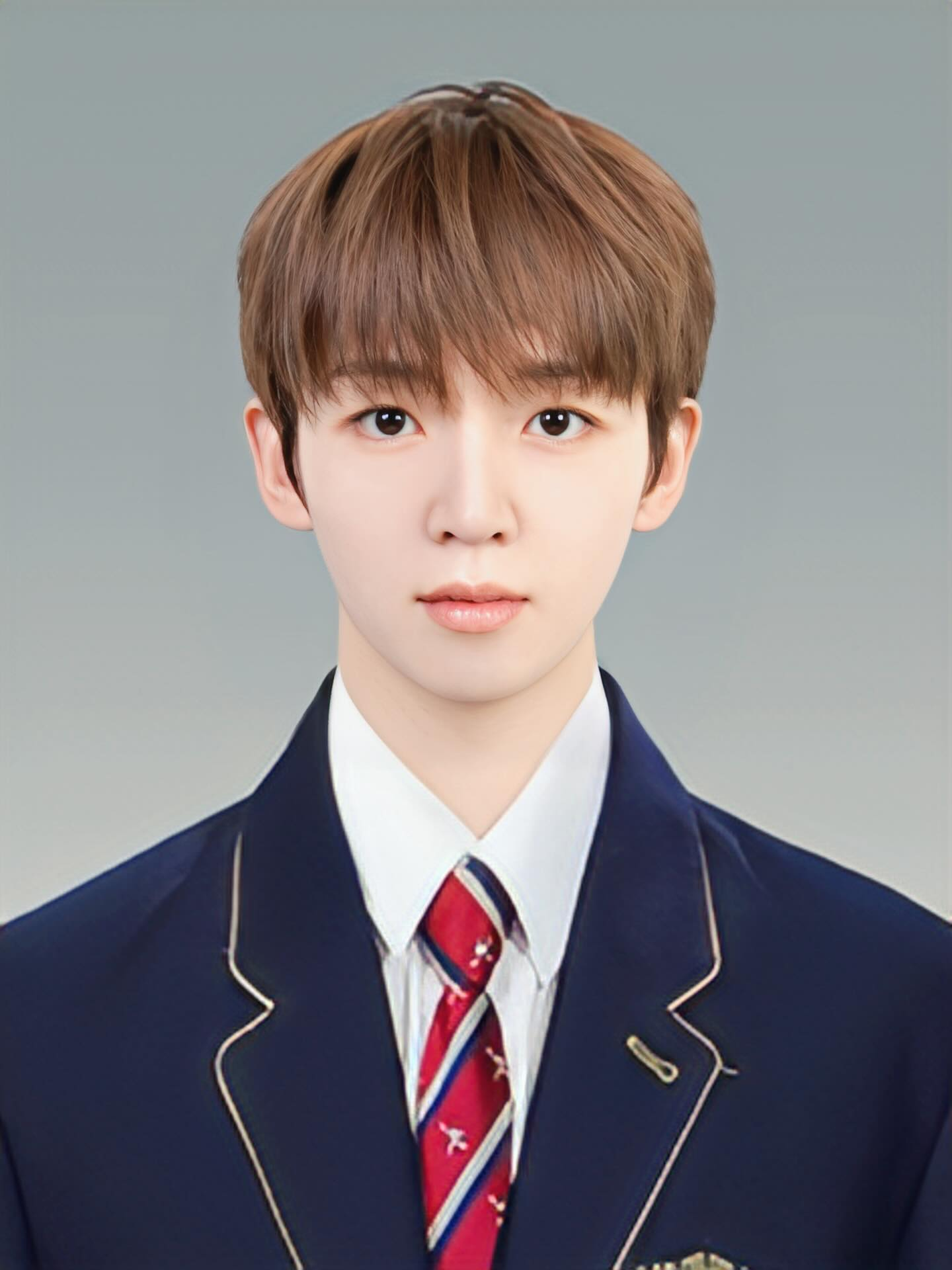 النجوم يتخرجون من مدرسة Hanlim للفنون