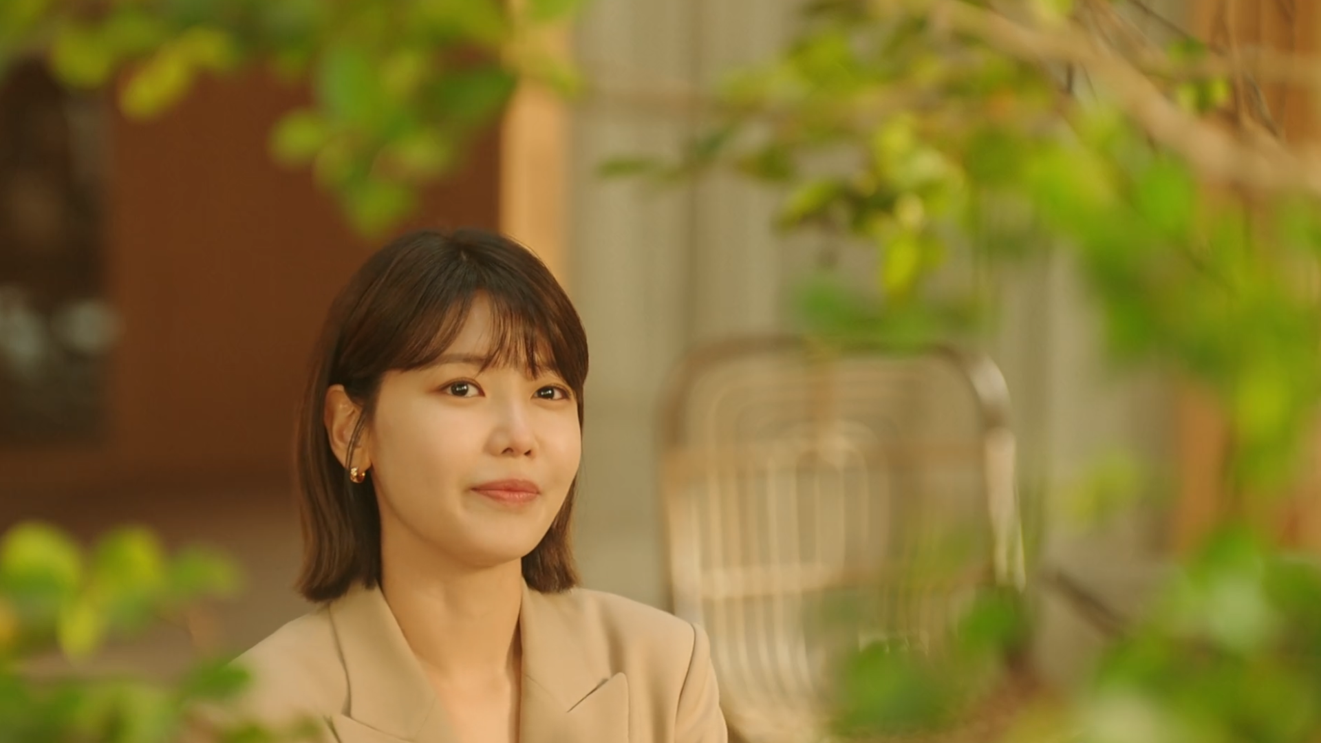 4 لحظات قربت بين سويونغ وكيم جاي يونغ في الحلقتين 5 و6 من مسلسل "محامية الآيدول - IDOL I" 4 لحظات قربت بين سويونغ وكيم جاي يونغ في الحلقتين 5 و6 من مسلسل "محامية الآيدول - IDOL I"