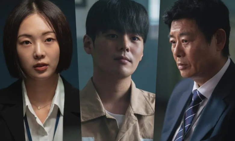 يقف كل من غيوم ساي روك و سونغ دونغ إيل على طرفي نقيض بينما تثير قضية ريون انقساماً أخلاقياً في مسلسل "الزهرة الدموية - Bloody Flower" يقف كل من غيوم ساي روك و سونغ دونغ إيل على طرفي نقيض بينما تثير قضية ريون انقساماً أخلاقياً في مسلسل "الزهرة الدموية - Bloody Flower"