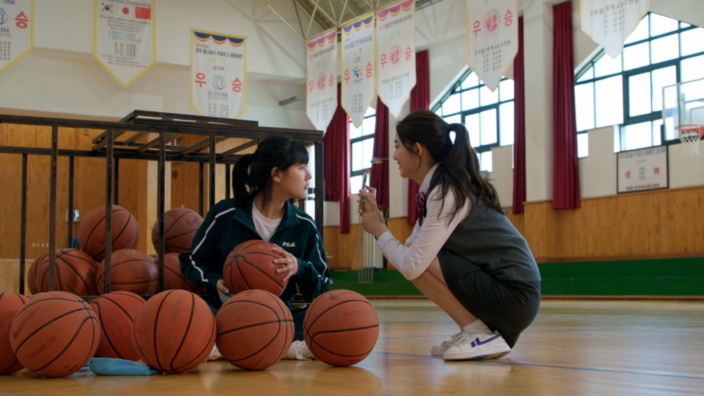 كيم ساي رون و لي تشاي مين يتناولان قصة صداقة متزعزعة و مشاعر متنامية في فيلم جديد كيم ساي رون و لي تشاي مين يتناولان قصة صداقة متزعزعة و مشاعر متنامية في فيلم جديد