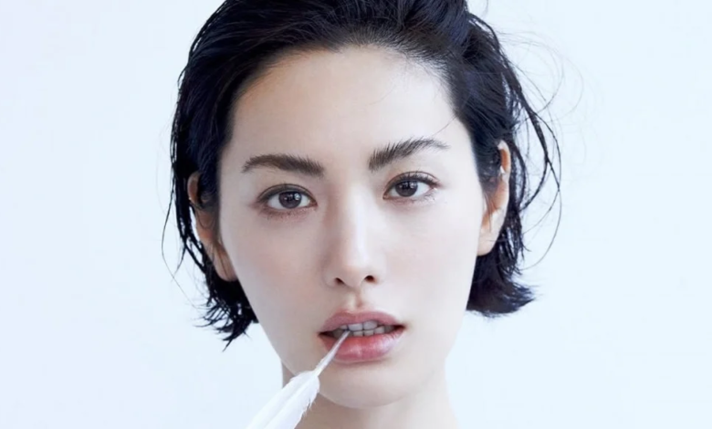 أسقطت الشرطة تهم الاعتداء الموجهة ضد نانا من قبل المتسلل إلى منزلها، وخلصت إلى أنها تصرفت بدافع "الدفاع عن النفس"