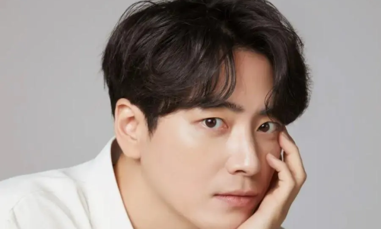 تم تأكيد مشاركة لي جون هيوك في مسلسل درامي جديد عن الخوارق تم تأكيد مشاركة لي جون هيوك في مسلسل درامي جديد عن الخوارق