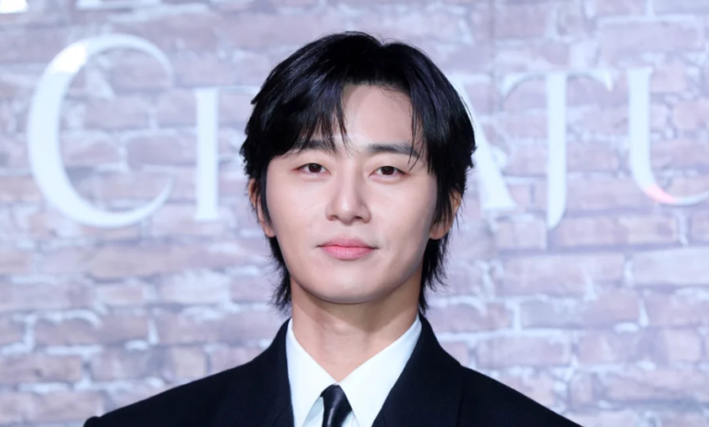 بارك سيو جون يحتفل بمرور 15 عاماً على مسيرته التمثيلية بتأملات حول "الإنسانية المفقودة" في الإعلام بارك سيو جون يحتفل بمرور 15 عاماً على مسيرته التمثيلية بتأملات حول "الإنسانية المفقودة" في الإعلام