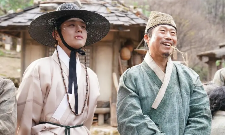 يو هاي جين يصبح بشكل غير متوقع حليفاً داعماً للملك المخلوع بارك جي هون في الفيلم الجديد "حارس الملك - The King’s Warden"