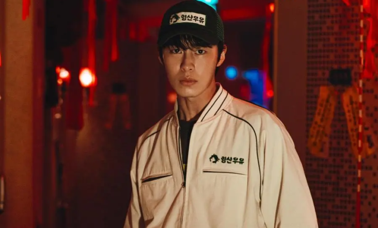 لي جاي ووك يقبل وظيفة ذات راتب عالٍ تتحول إلى كابوس في مسلسل "وظيفة بلا مستقبل - Dead-End Job"