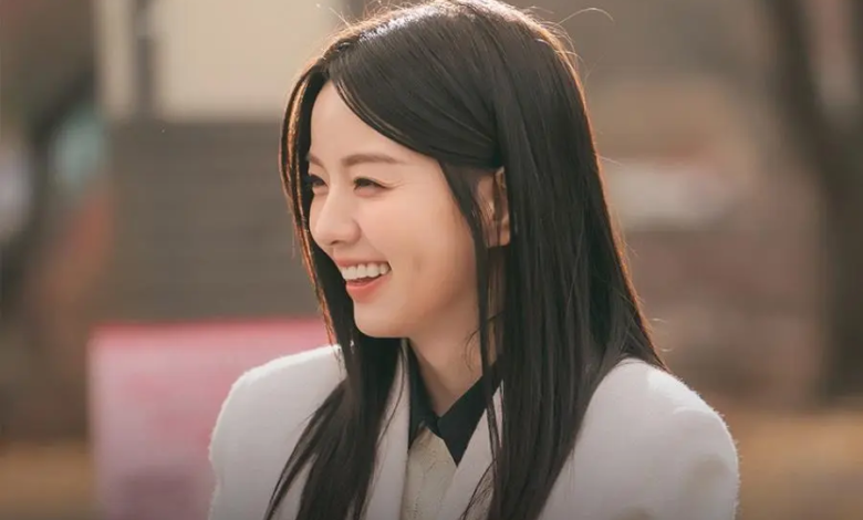 نام سانغ جي طالبة جامعية متفوقة قبل أن تدفعها المأساة نحو الانتقام في مسلسل "اللؤلؤة الحمراء - Pearl In Red"