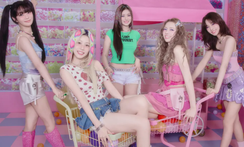 [الآراء] حظيت فرقة FIFTY FIFTY باهتمام كبير لأدائها الصوتي المباشر خلال عرض حديث لأغنية "Gravity"، على الرغم من "عطل خطير في نظام الصوت"