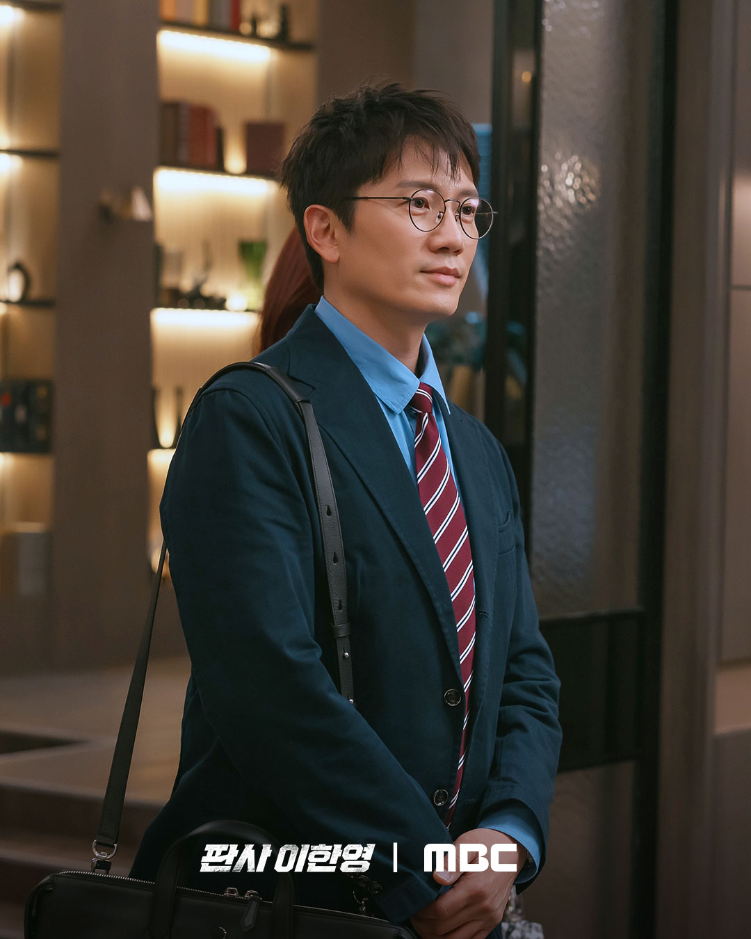 يدخل جي سونغ إلى أرض العدو لمواجهة أهل زوجته من حياته السابقة في مسلسل "عودة القاضي - The Judge Returns"