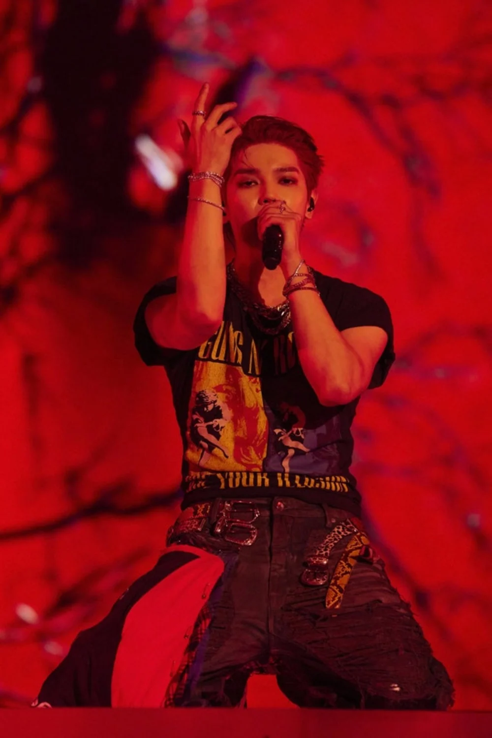 أظهر تايونغ من فرقة NCT حبه للمجندين في حفل منفرد في سيول