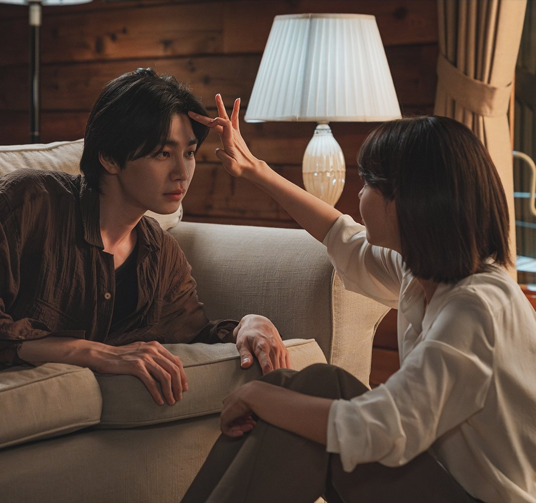 نجوم دراما "محامية الآيدول - IDOL I" يودعون الجمهور + يشوقونكم لما ينتظركم في الحلقتين الأخيرتين نجوم دراما "محامية الآيدول - IDOL I" يودعون الجمهور + يشوقونكم لما ينتظركم في الحلقتين الأخيرتين