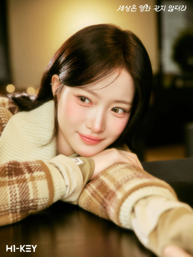 أصدرت فرقة هاي كي (H1-KEY) صوراً شتوية لأغنيتهن الرقمية "Life Isn't Like the Movies" أصدرت فرقة هاي كي (H1-KEY) صوراً شتوية لأغنيتهن الرقمية "Life Isn't Like the Movies"